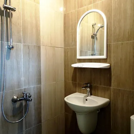 Niko Hotel 2*